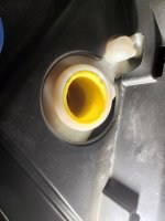 mclaren brakes oil.jpg